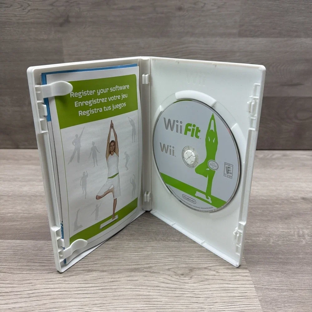 Nintendo Wii White U.S. Model RVL-001 Bundle 1 Remote W/ Case 5‎ Games And Cords